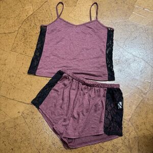 Elegant Mauve Lace Trim sleepwear Set Size Medium